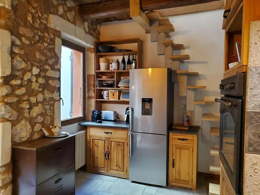 Prázdninový dům Charmante Maison Avec Terrasse Marseille