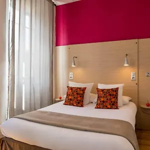 Edmond Rostand Hotel