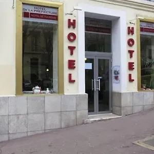 De La Prefecture Hotel